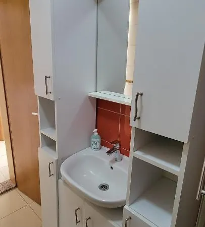 Apartment La 2 *