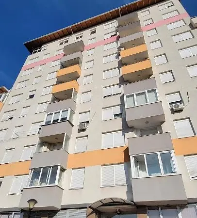 La 2 * Sarajevo